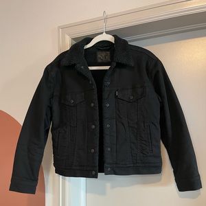 Levi’s Ex-Boyfriend Sherpa Trucker Jacket in Black